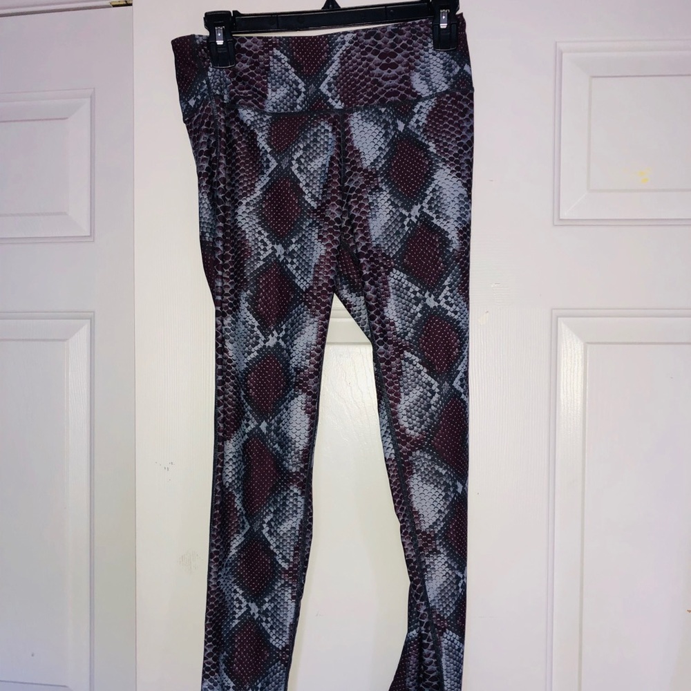Aqua Athletic Snake Skin leggings
